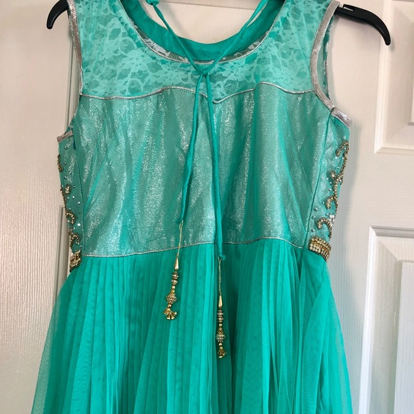 Dress - Picture 5 of 5